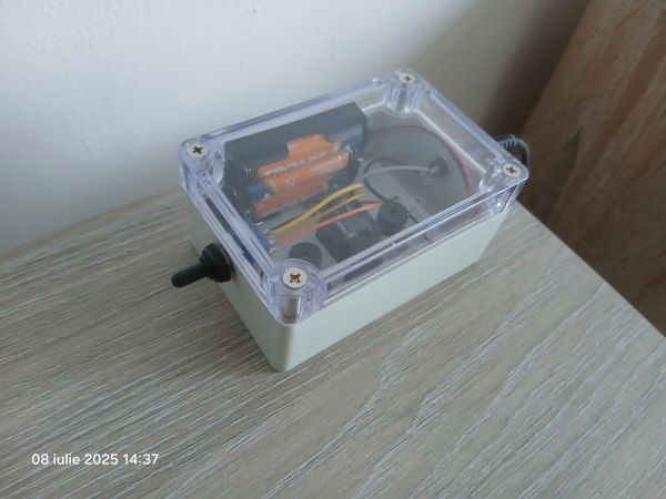 Dispozitiv fizic alarmă curent electric